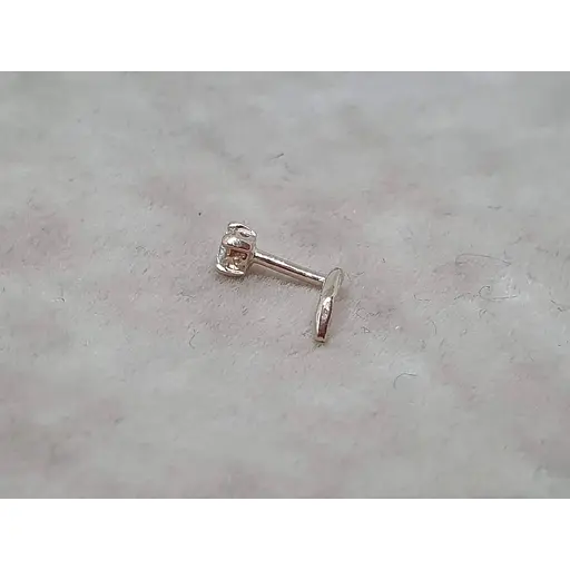 Золотая серьга-пирсинг в нос Dear с фианитом. 1017.1 - фото 2