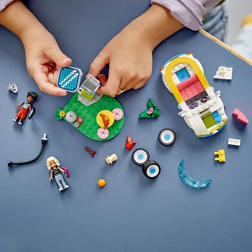 Конструктор LEGO Friends Электромобиль и зарядное устройство 170 детали (42609) - фото 3