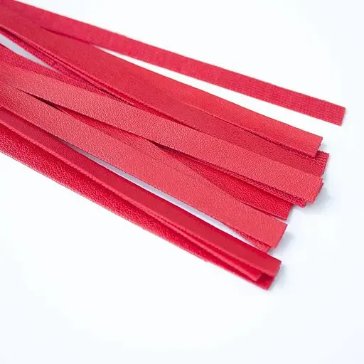 BDSM кнут из экокожи для ролевых игр One Size красный - фото 2