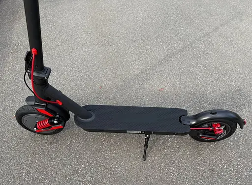 Электросамокат GIANT U9 Ultra 13Ah 500W с алюминиевой рамой и амортизацией (2025) - фото 9