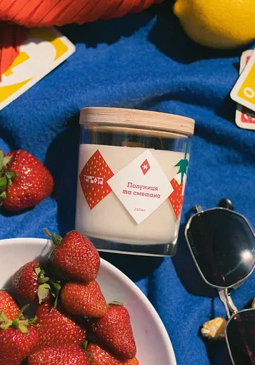 Свічка Полуниця та сметана 250 мл, 30 год Стандартні (250мл) Соєвий віск - фото 5