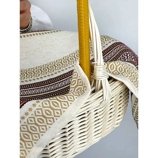 Комплект Великодній кошик Буковина маленька із лляним рушником 70х45 см Промінь та свічкою - фото 3