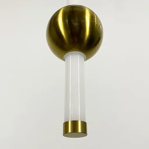 Led светильник в вертикальной форме 60 см с латунным шариком | Line F | Арт. YG517A/600 VL AB - фото 5