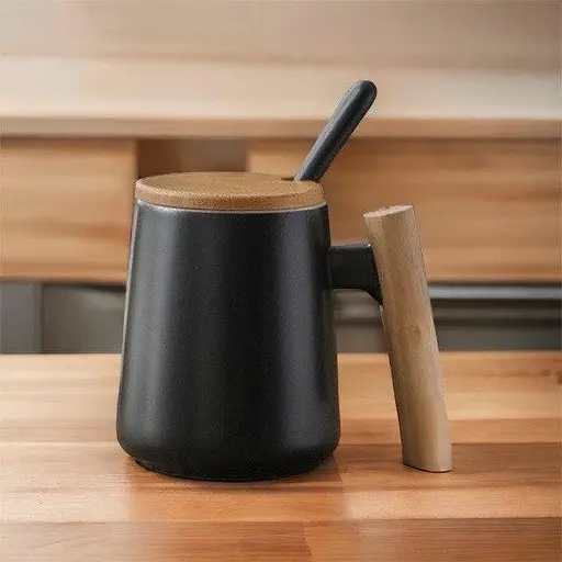 Кухоль керамічний OldBro з дерев'яною ручкою кришкою та ложкою 480 мл black - фото 4