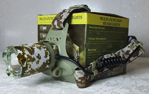 Потужний яскравий налобний ліхтар на двох акумуляторах із пиксельним принтом PL-151-LED - фото 5