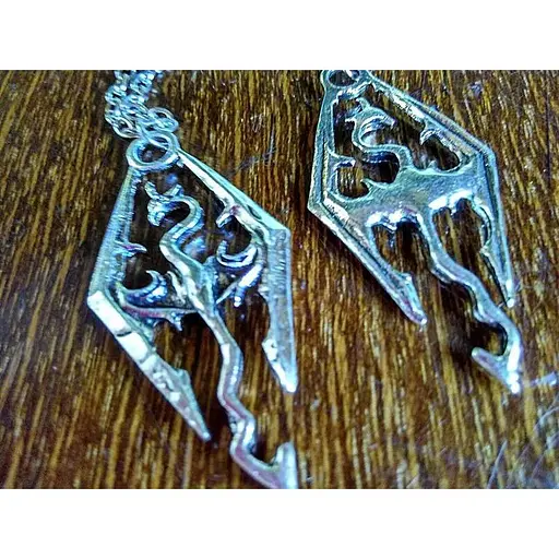 Кулон Скайрім односторонній - фото 3