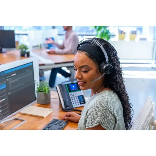 Гарнитура Poly компьютерная стерео On-ear Voyager Focus 2 USB-A Bluetooth черная - фото 7