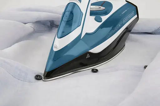 Утюг Black&Decker BXIR2402E - фото 2