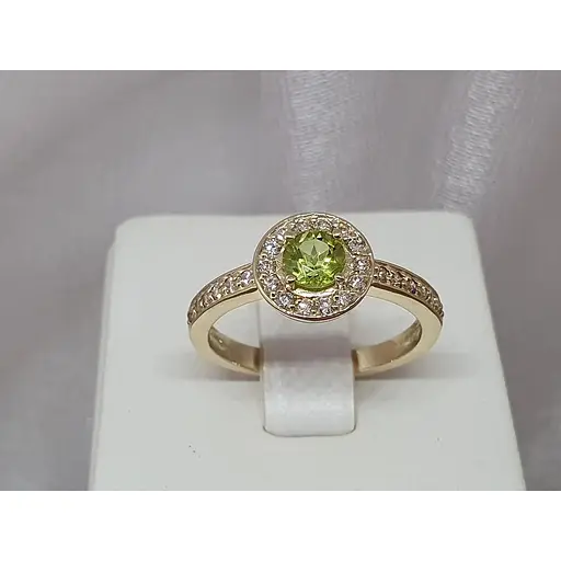 Золотое кольцо с бриллиантами и хризолитом. 11052/2 18 - фото 2