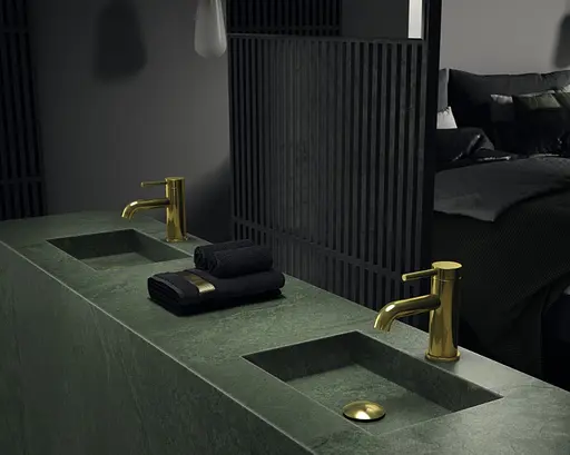 Смеситель для умывальника Kohlman Axel gold низкий QB100AGD Золотой - фото 3