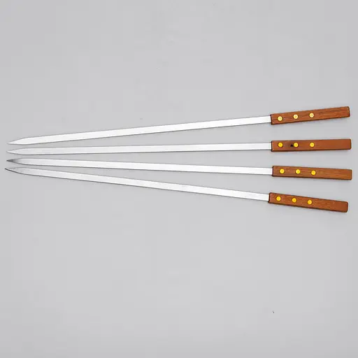 Набір шампурів Yiwu 4 штук із нержавіючої сталі з дерев'яною ручкою 53.5х1 см для багаття мангала кемпінгу для барбекю BQ-20 - фото 2