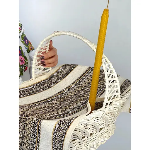 Комплект Великодній кошик Галичина білий із лляним рушником 70х30 см Рандеву коричневий та свічка