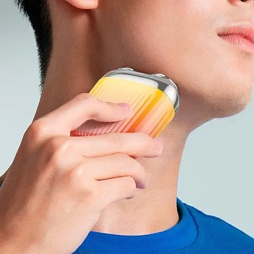 Портативная мужская роторная электробритва 3Вт Hoco Portable mini shaver DI30 IPX6 Оранжевая - фото 6