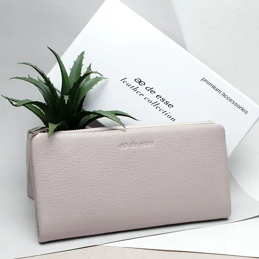 Гаманець шкіряний жіночий De Esse LC89008-F9925 на магнітах світло-бежевий - фото 1