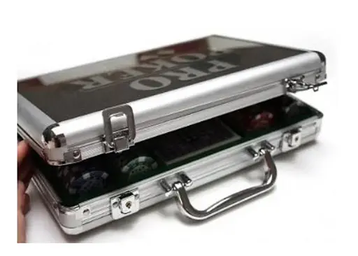 Настільна гра Tactic Покерний набір Pro-Poker 200 фішок по 11,5 г (алюмінієвий кейс) (03090) - фото 3