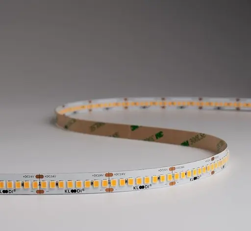 LED Стрічка 21,6W 240LED 3000К 2800LМ IP20 24V KLOODI KD2835-240-21.6W-3К-24V HE - фото 3