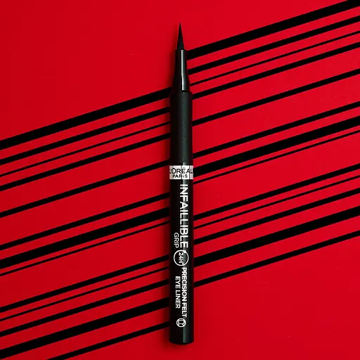 Підводка для контурів повік L'Oréal Paris Infaillible Grip ультратонка матова чорна 1 мл (AA490700) - фото 5