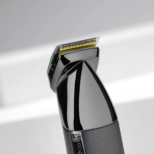 BaByliss Набір для стрижки Super-X Metal Black Edition, для голови, вусів, бороди,носа і тіла, акум., насадок-15, сумка для зберігання, підставка, сталь, чорний - фото 4
