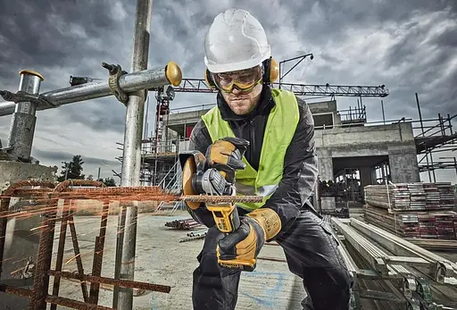 Шлифмашина угловая аккумуляторная DeWalt с АКБ и ЗУ DCG405P3 - фото 3