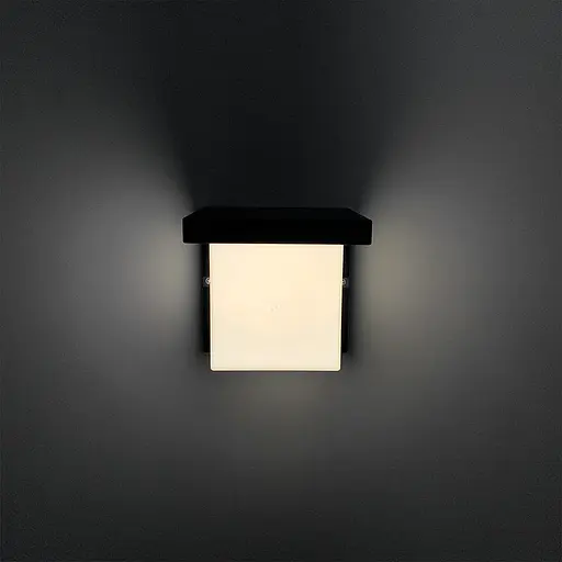 Фасадний чорний світильник квадратної форми 16х16 см Line.F OT 047 - фото 2