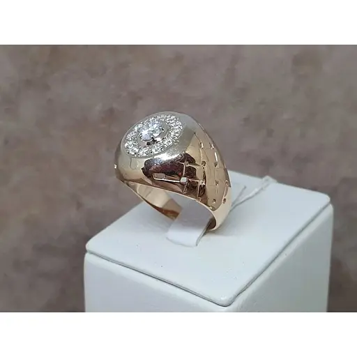 Золоте кільце Гаразд для чоловіка з фіанітами. 3521489 20,5 - фото 3