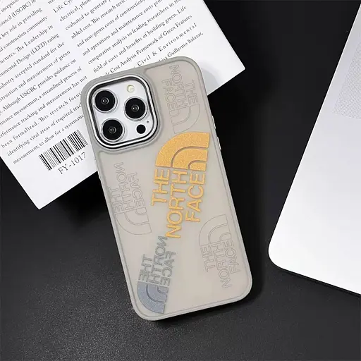 Чехол The North Face для iPhone 13 - серый матовый с принтом логотипа - фото 2