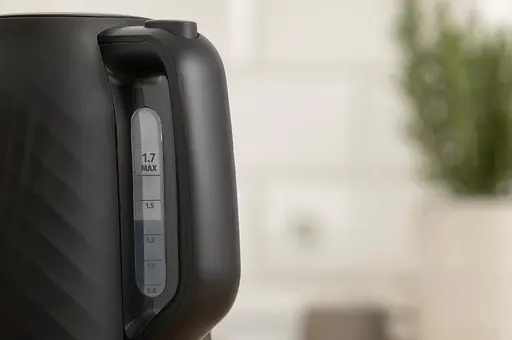 Электрочайник Gorenje 1.7 л. Strix контроль черный матовый - фото 4