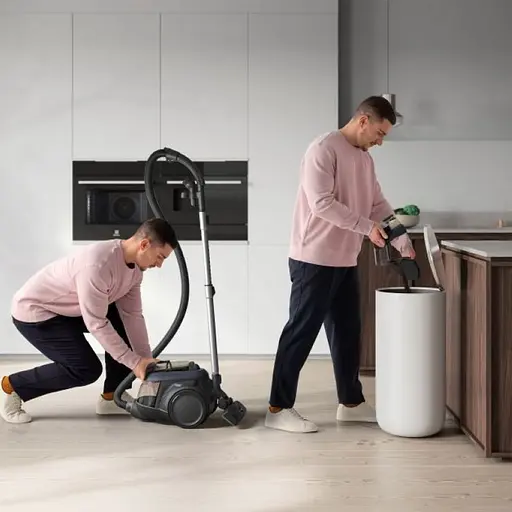 Пылесос ELECTROLUX EL61C3DB - фото 9