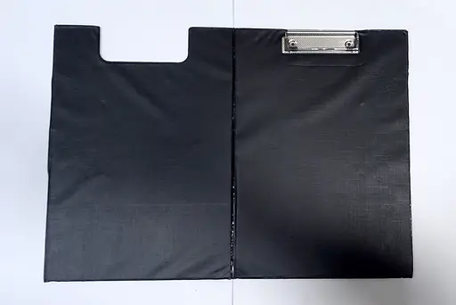 Клипборд ПВХ 0321, планшет книжка А4 / А3 с зажимом, бумвенил, в пакете (8058778152454) Чёрный - фото 2
