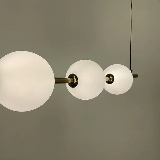 Удлиненная латунная люстра с 3-мя акриловыми шариками | Ст. 910A/3 AB | Line F - фото 4