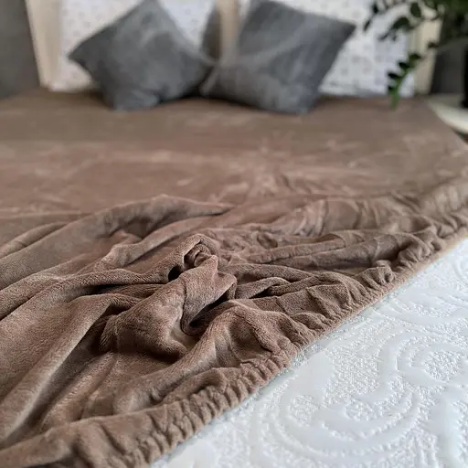 Наматрасник Epico Велюр однотонный на резинке по периметру 200х160 Коричневый - фото 3