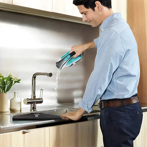 Пылесос оконный Electrolux WS71-4AS - фото 8