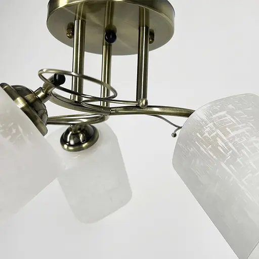 Бронзова люстра на 3 матових плафони з візерунком у корпусі Ø 50 см | Арт. 9321C/3 AB | Line F - фото 3