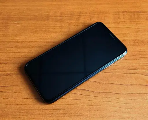 Защитное стекло King Kong для iPhone 13 mini/13/13 Pro с противоударной кромкой - фото 5