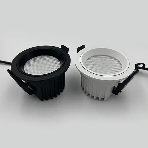 Точечный светильник Skarlat RDL73028-3 10W BK 3000K - фото 4