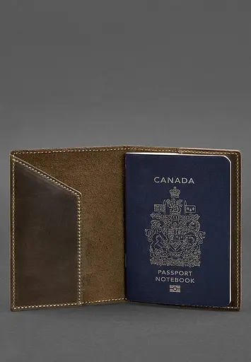 Кожаная обложка для паспорта с канадским гербом темно-коричневая Crazy Horse - фото 3