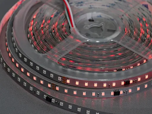 Адресна LED стрічка 24В, 126 діодів на метр, 8мм, червона - фото 1