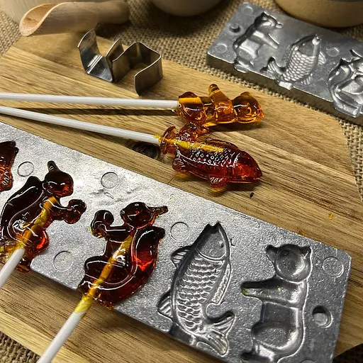 Форма для домашнего приготовления леденцов и конфет "Мишка, Рыбка, Белочка" + 10 палочек, ХЕАЗ Серебристый 85993 - фото 1