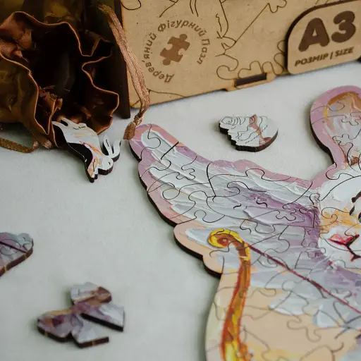 Деревяний фігурний пазл Соромязливий Купідон, А2, Картонна коробка 300+ елементів - фото 4