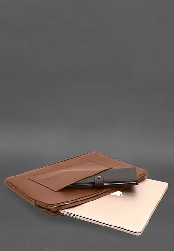 Кожаный чехол BlankNote для ноутбука на молнии с хлястиком и карманом Светло-коричневый - фото 6