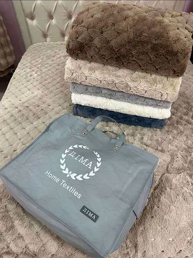 Покрывало "Шиншилла" Кремово-бежевое, мягкое велюровое покрывало 2,20×2,40 м для кровати. - фото 3