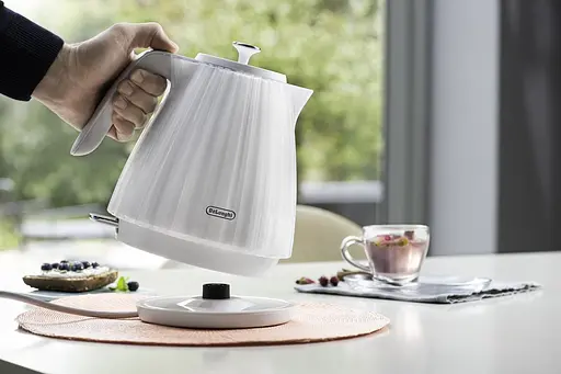 Электрочайник DeLonghi Ballerina KBD2001.WH - фото 6