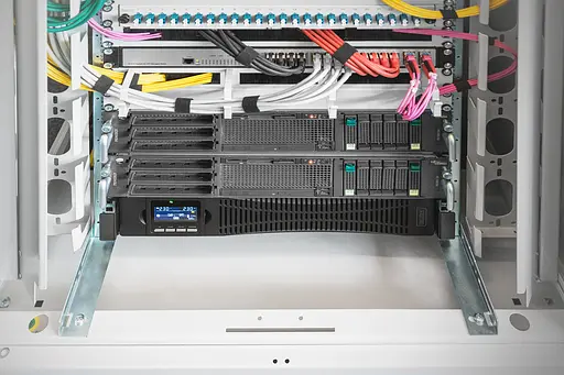 Digitus Джерело безперебійного живлення (ДБЖ) Online, 3000VA/3000W, LCD, 8xC13, 1xC19, RJ45, RS232, USB, Rack/Tower - фото 3