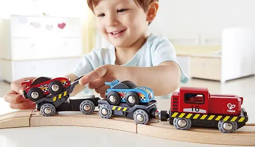 Набір для іграшкових залізниць Hape Поїзд транспортер для гоночних автомобілів E3735 - фото 6