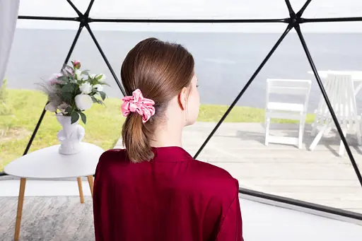 Шовкова резинка для волосся Чумацький Шлях підвищеної еластичності та міцності Розмір L в Подарунковій упаковці Рожева (1210-02) - фото 8