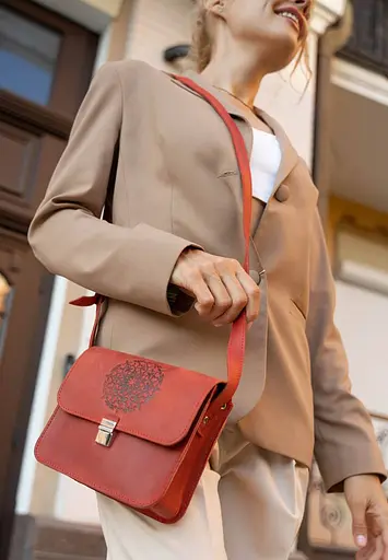 Кожаная женская бохо-сумка Лилу Коралова - фото 2