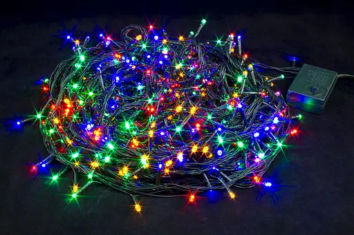 Гірлянда Різнокольорова нитка на ялинку 42 метри 600 лампочок Laplandia світлодіодна від мережі чорний провід (m.01.5В.600-)