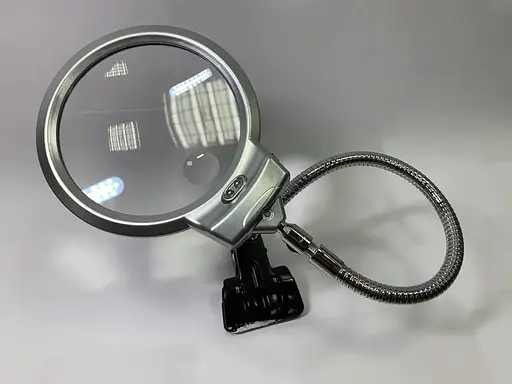 Лупа двойная на гибкой ноге с зажимом MG 15122-C с LED-подсветкой 2х и 6-кратное увеличение - фото 3