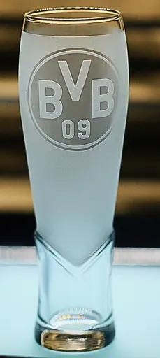 Пивний келих крафтовий 440 мл ФК Боруссия Дортмунд Borussia з гравіюванням подарунок для фаната футбольна кружка - фото 1