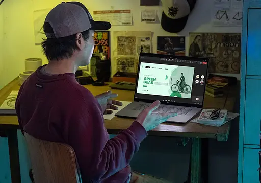 Ноутбук HP OmniBook X Flip x360 16-ar0003ua 16" WUXGA OLED AMD AI 5340 16GB F1024GB UMA Win11 сірий - фото 2